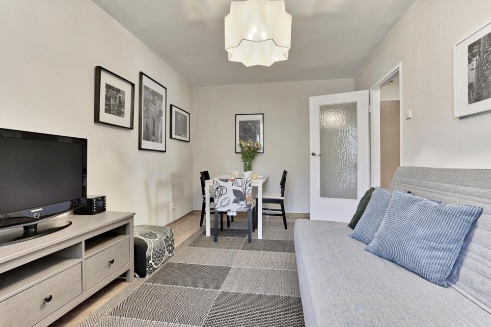 קרקוב Tyzenhauz Apartments Lobzowska Street מראה חיצוני תמונה